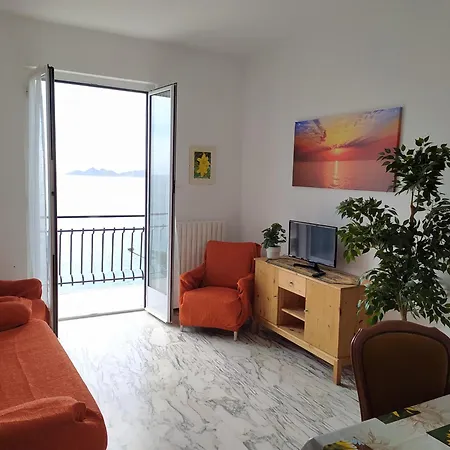 Davanti Al Mare, Fra Portofino E Le 5 Terre - In Front Of The Sea, Between Portofino And The 5 Terre Apartament *