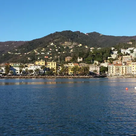 Apartament Davanti Al Mare, Fra Portofino E Le 5 Terre - In Front Of The Sea, Between Portofino And The 5 Terre *
