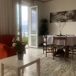 Davanti Al Mare, Fra Portofino E Le 5 Terre - In Front Of The Sea, Between Portofino And The 5 Terre * زواليي