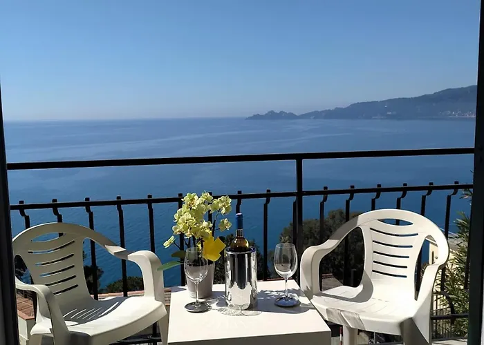 Lejlighed Davanti Al Mare, Fra Portofino E Le 5 Terre - In Front Of The Sea, Between Portofino And The 5 Terre